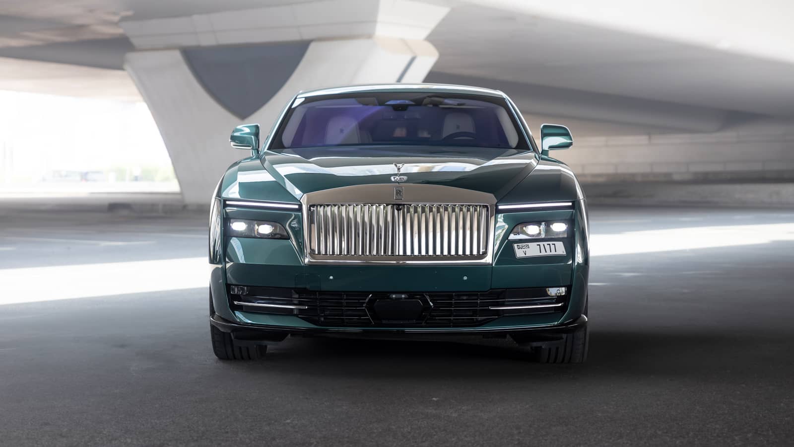 ROLLS ROYCE SPECTRE GREEN - Rent in Dubai UAE