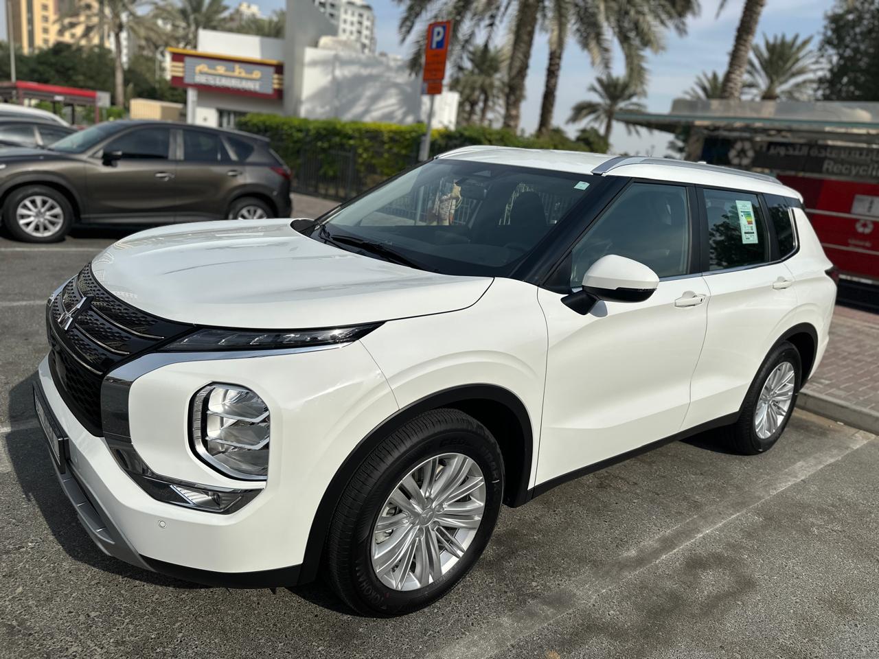 Mitsubishi Outlander 2025 - Economy Car Rental Dubai